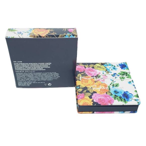 MAC By Richard Quinn Day_Glow Extra Dimension Skinfinish - Picture 2 of 3